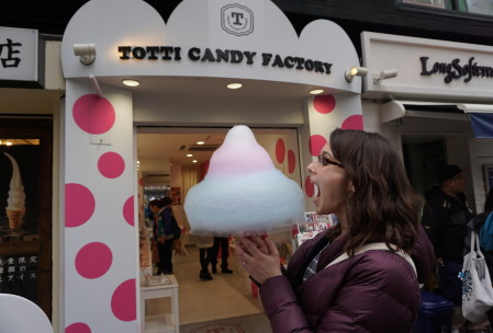 I don't normally like cotton candy but I swear, this place was piping something through the ventilation and it smelled so dang amazing in there!