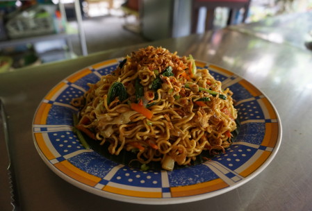 mie goreng ayam - pan friend noodles with chicken